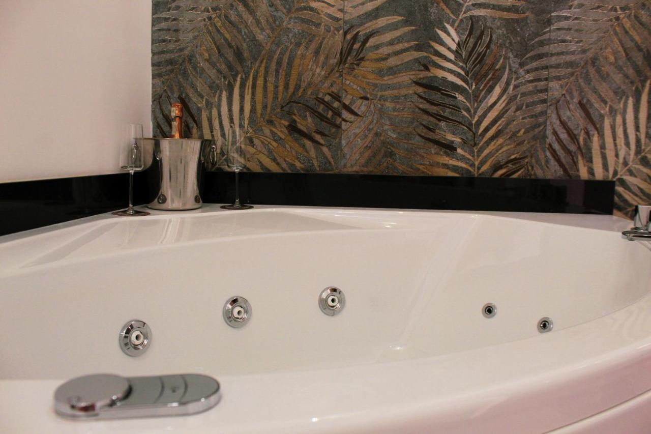 Lion Luxury Rooms Рим Екстер'єр фото