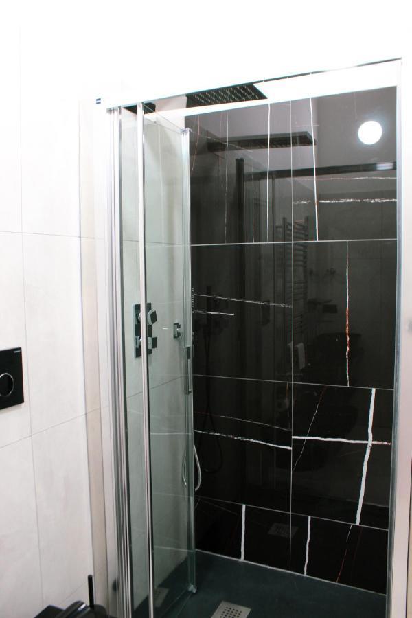 Lion Luxury Rooms Рим Екстер'єр фото