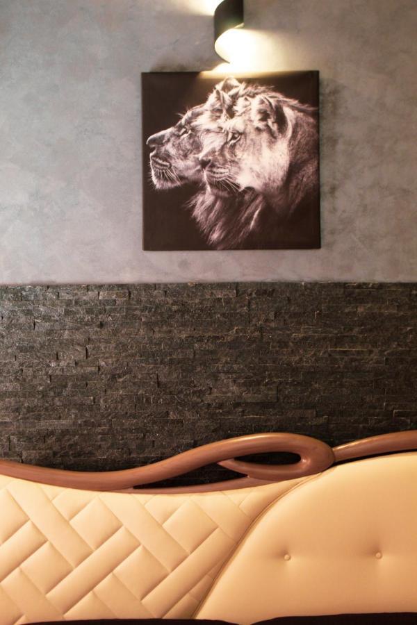 Lion Luxury Rooms Рим Екстер'єр фото